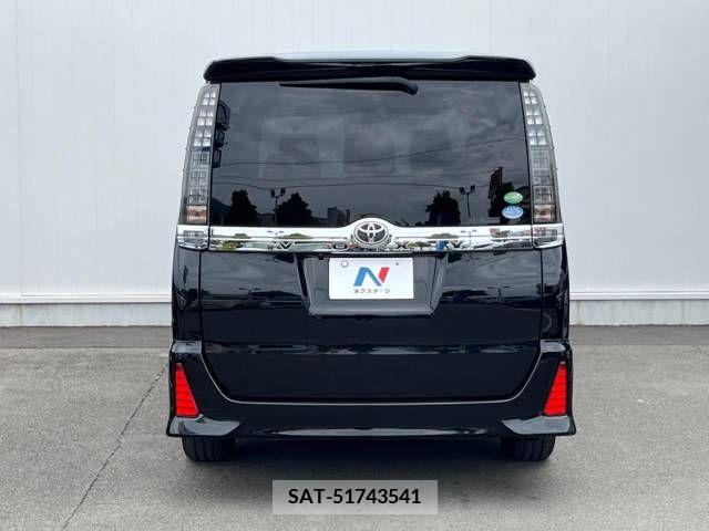 Toyota VOXY 2014-01 321392-16