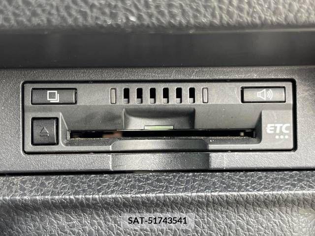 Toyota VOXY 2014-01 321392-6