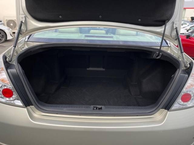 Nissan FUGA 2004-11 182682-11