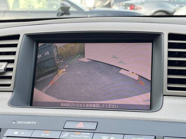 Nissan FUGA 2004-11 182682-3