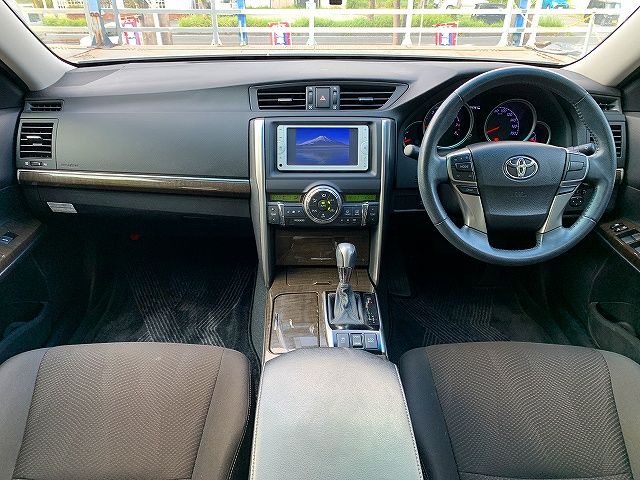 Toyota MARK X 2013-03 8337-1