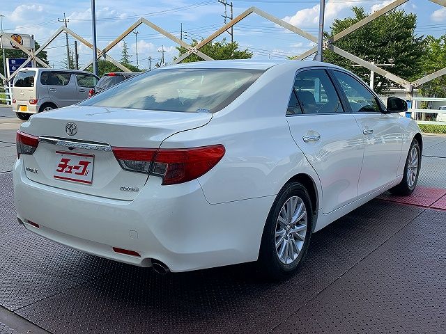 Toyota MARK X 2013-03 8337-2