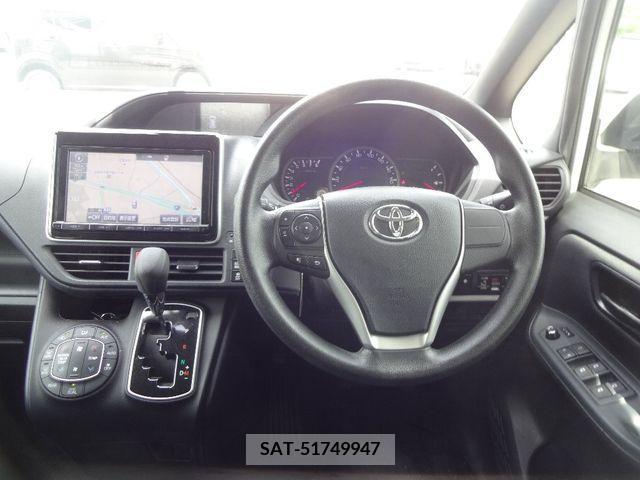 Toyota NOAH 2016-02 351227-2