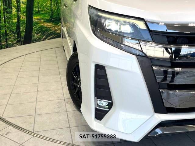 Toyota NOAH 2017-12 279468-13