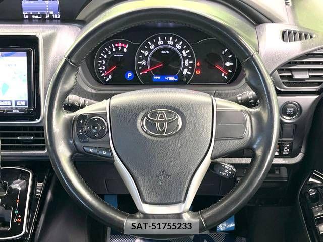 Toyota NOAH 2017-12 279468-12