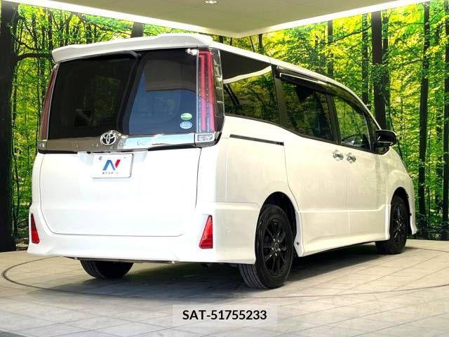Toyota NOAH 2017-12 279468-18