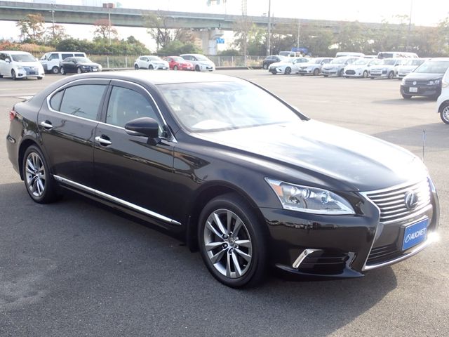 Lexus LS 2016-11 187301-3