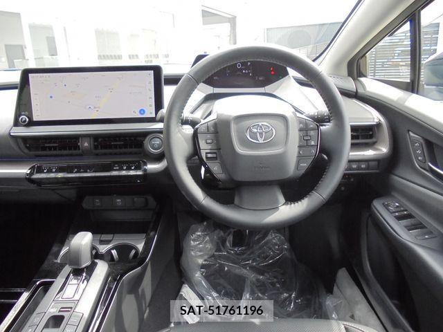 Toyota PRIUS PHV 2023-10 282582-19