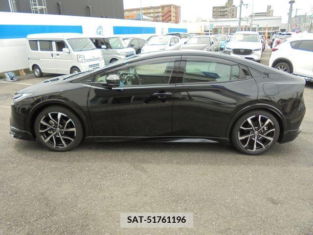 Toyota PRIUS PHV 2023-10 282582-8