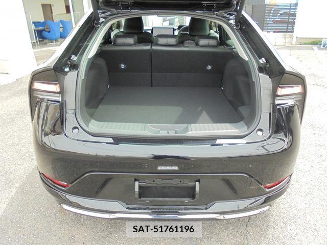 Toyota PRIUS PHV 2023-10 282582-15