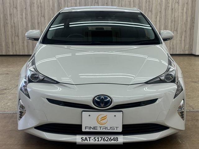 Toyota PRIUS 2017-12 380653-12