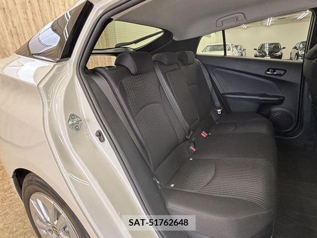 Toyota PRIUS 2017-12 380653-7