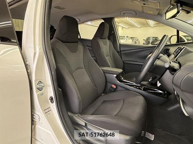 Toyota PRIUS 2017-12 380653-6