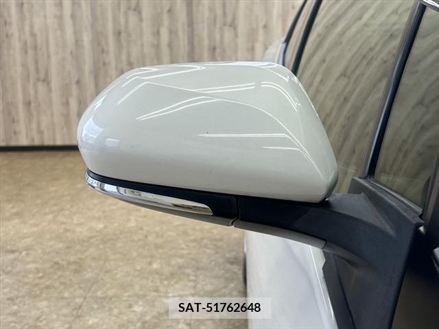 Toyota PRIUS 2017-12 380653-22