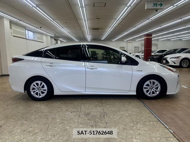 Toyota PRIUS 2017-12 380653-14