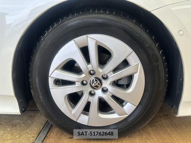 Toyota PRIUS 2017-12 380653-11