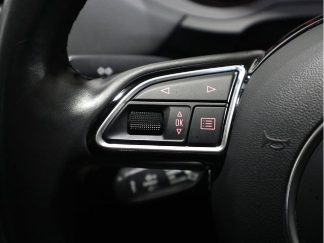 Audi Q3 2018-11 26820-21
