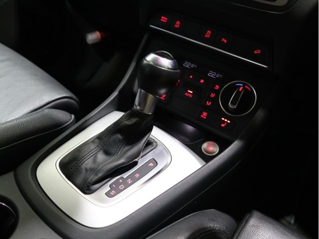 Audi Q3 2018-11 26820-11