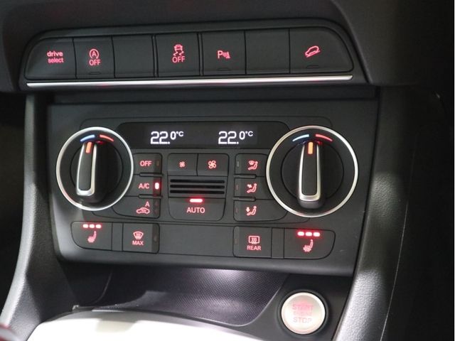 Audi Q3 2018-11 26820-19