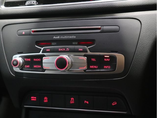 Audi Q3 2018-11 26820-20