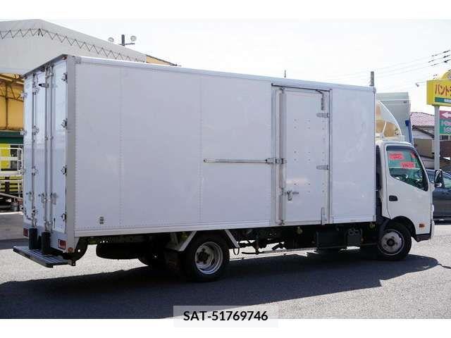 Hino DUTRO 2017-03 372582-7