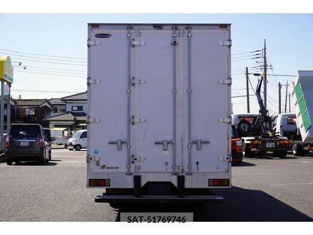 Hino DUTRO 2017-03 372582-3