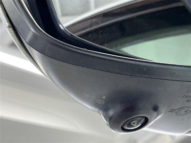Nissan NOTE 2017-02 1526-11