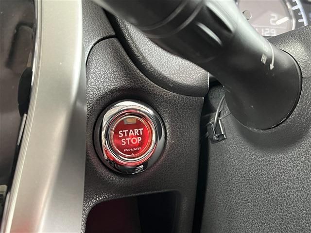 Nissan NOTE 2017-02 1526-21