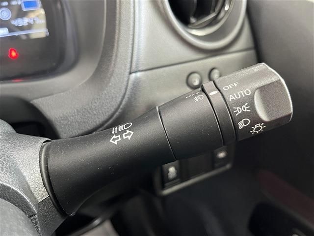 Nissan NOTE 2017-02 1526-25