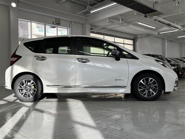 Nissan NOTE 2017-02 1526-5