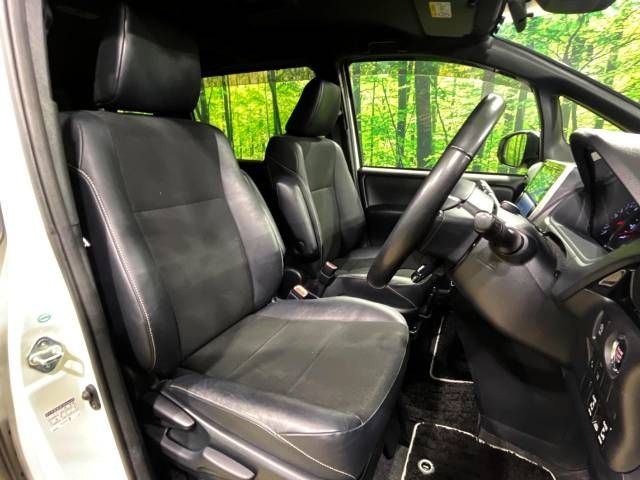 Toyota NOAH 2018-10 193140-8