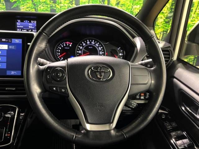 Toyota NOAH 2018-10 193140-7