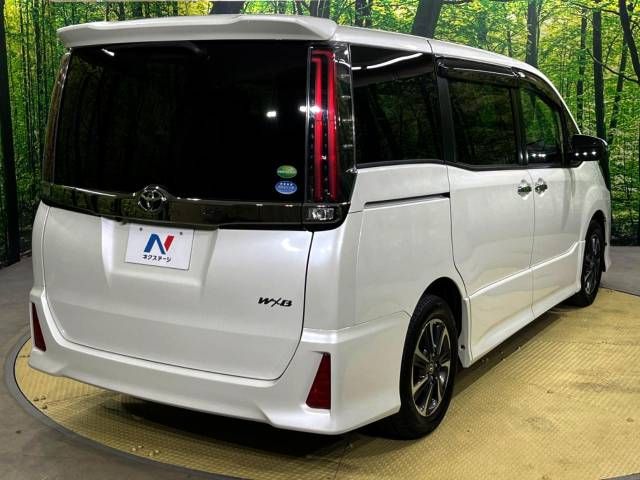 Toyota NOAH 2018-10 193140-17