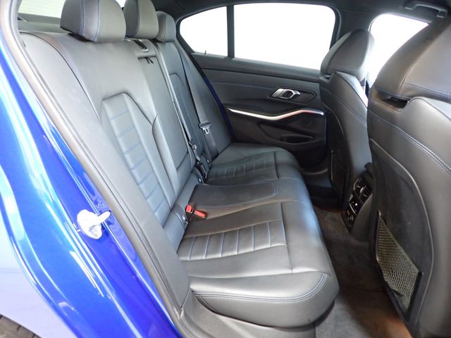 Bmw 3 SERIES 2019-04 13633-17