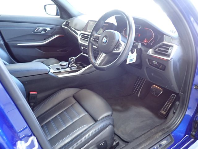 Bmw 3 SERIES 2019-04 13633-1