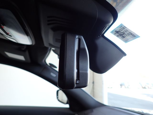 Bmw 3 SERIES 2019-04 13633-26