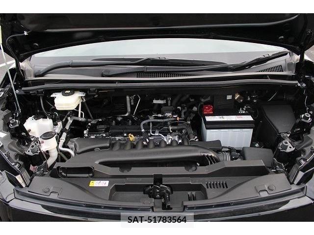 Toyota VOXY 2022-05 386251-19