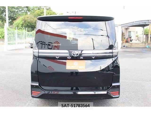 Toyota VOXY 2022-05 386251-8