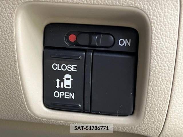 Honda N BOX 2013-07 306483-4