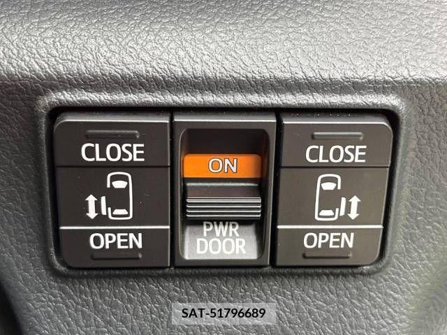 Toyota SIENTA 2017-12 314653-4