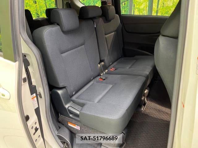 Toyota SIENTA 2017-12 314653-8