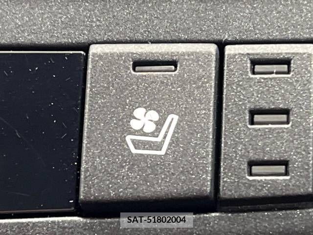 Lexus NX 2019-08 275704-7