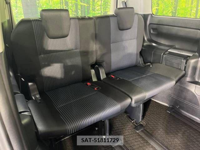Toyota VOXY 2015-04 331473-10