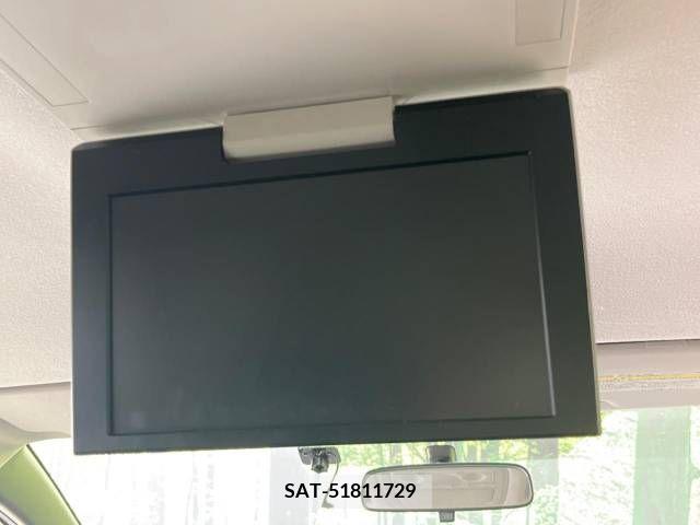 Toyota VOXY 2015-04 331473-2