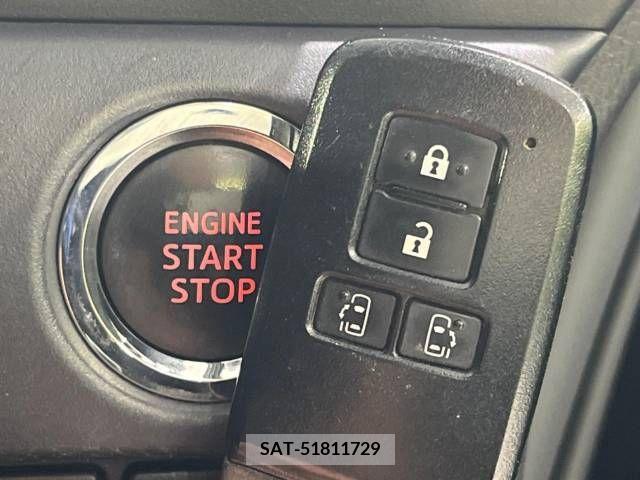 Toyota VOXY 2015-04 331473-7