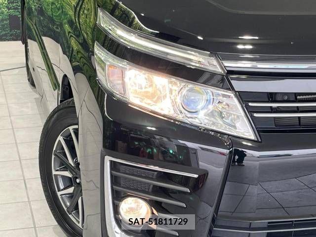 Toyota VOXY 2015-04 331473-13