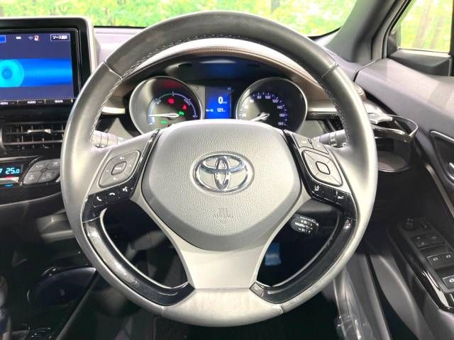 Toyota C-HR 2017-02 182501-13