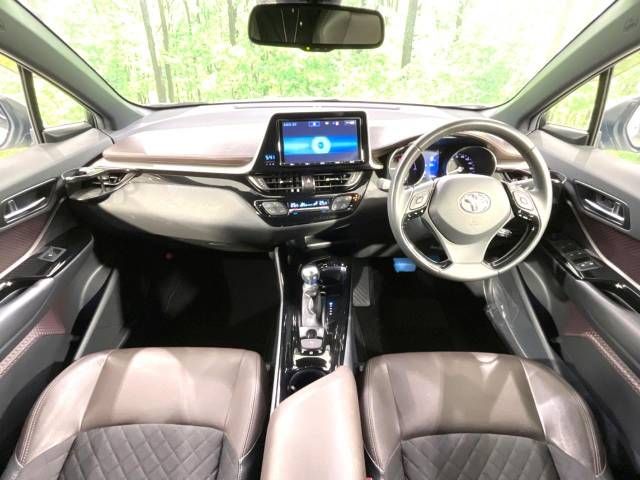 Toyota C-HR 2017-02 182501-1