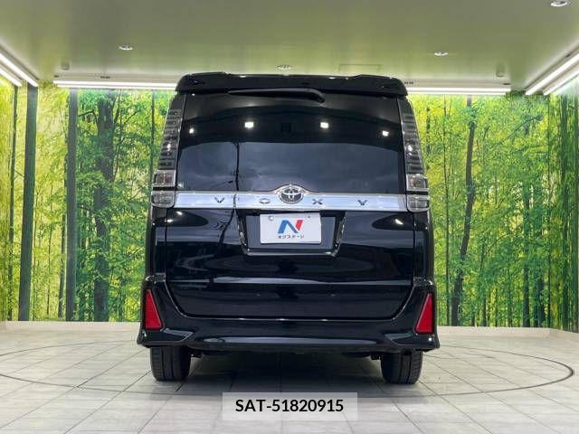 Toyota VOXY 2018-06 370340-16