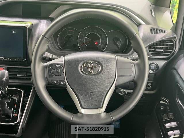 Toyota VOXY 2018-06 370340-12